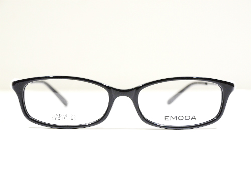 神戸三宮　さんプラザコンタクトレンズメガネ店　EMODAのメガネ