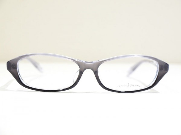 神戸のメガネ　さんプラザコンタクトレンズ メガネ店　vividmoon（ヴィヴィッドムーン）のメガネ