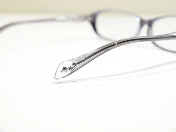 こうべの眼鏡　さんプラザコンタクトレンズ メガネ店　vividmoon（ヴィヴィッドムーン）のメガネ