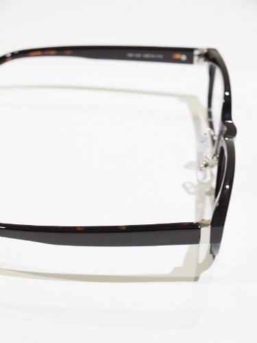 神戸のメガネ　さんプラザコンタクトレンズ　メガネ店　＋Ｍ（プラスエム）のメガネ