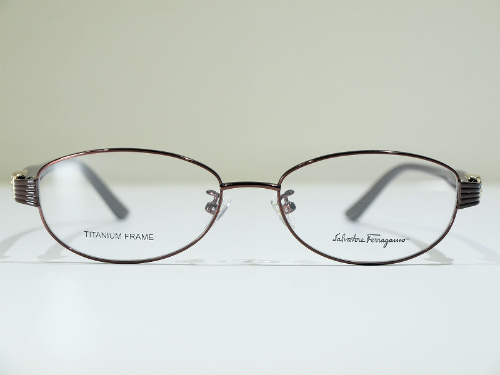 神戸のメガネ　さんプラザコンタクトレンズ　メガネ店　フェラガモのメガネ