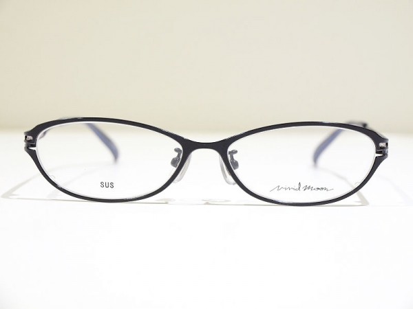 コウベの眼鏡　さんプラザコンタクトレンズ メガネ店　vividmoon（ヴィヴィッドムーン）のメガネ